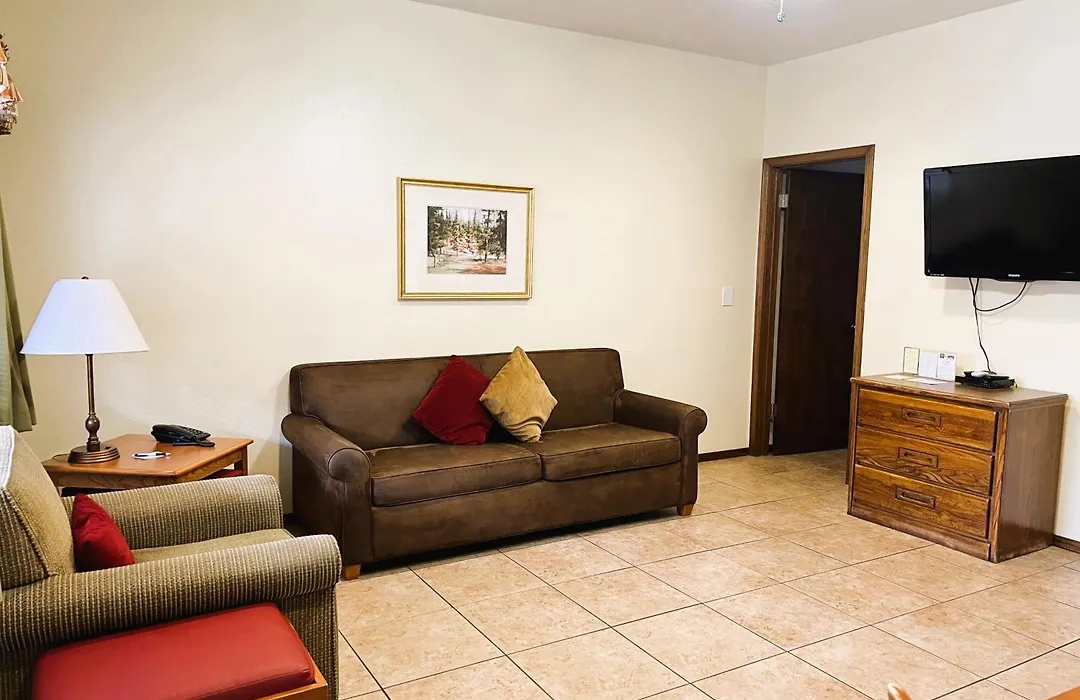 Roundhouse Resort-1